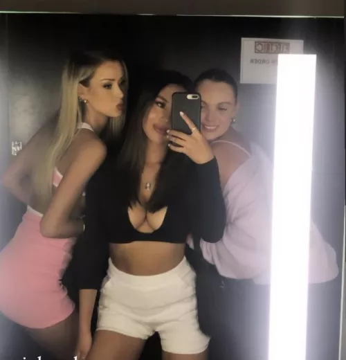 Hot mama clubbing Hot mama clubbing