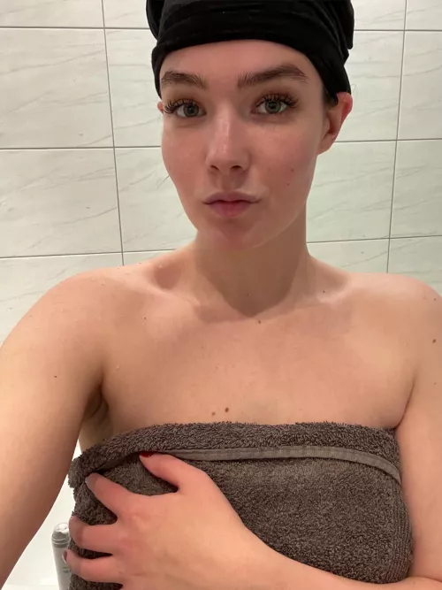 Hot steamy showers ☺️🧖‍♀️💦