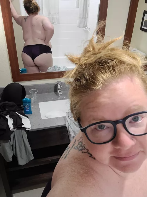 Hotel mirror fun! Hotel mirror fun!