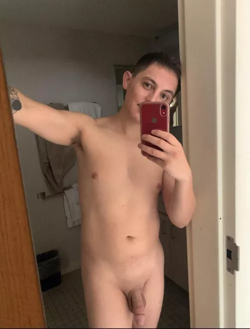 Hotel roommate still sleeping 🤫