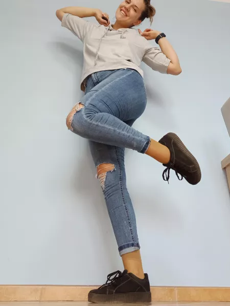 How about nylons with jeans and black sneakers? ๐ค