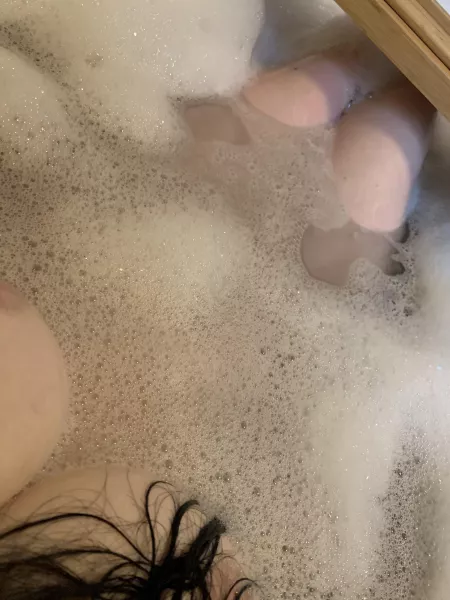 How about one more Wet Wednesday pic for you all šš¦š