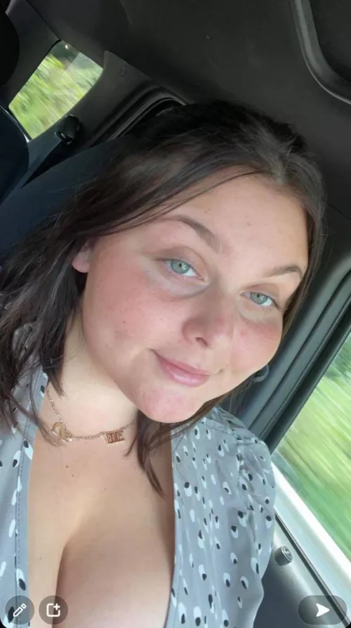 How do I look without makeup?