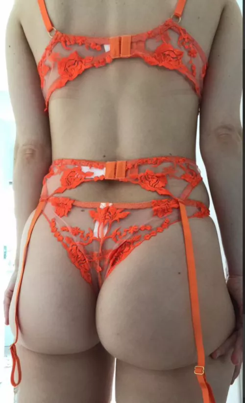 How do my cheeks look? 👀😉