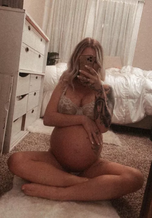 How do u like the belly staring right at you?