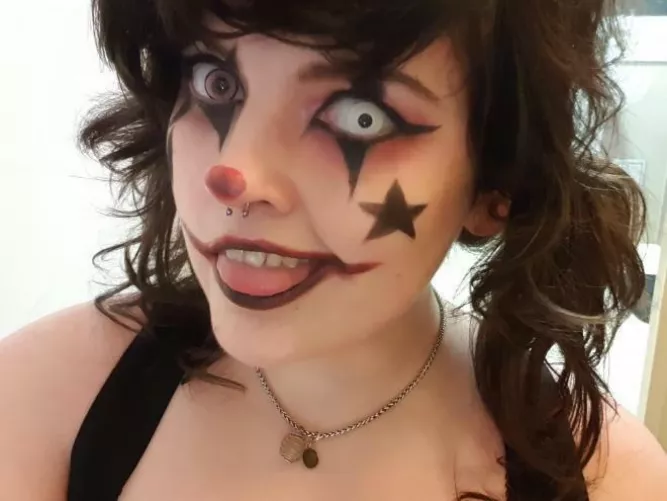 How do you feel about clowns? How do you feel about clowns?