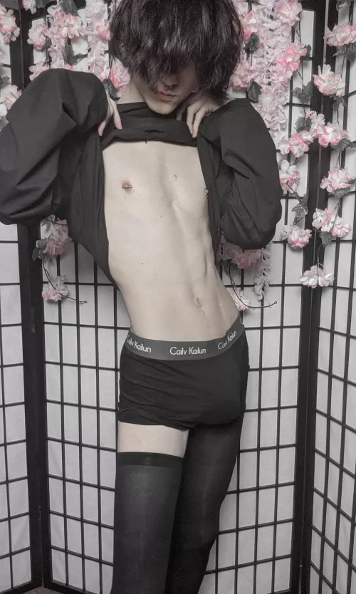 🌸🖤How do you like my aesthetic outfit?🌸🖤