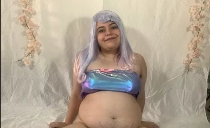 How do you like my chubby tummy?