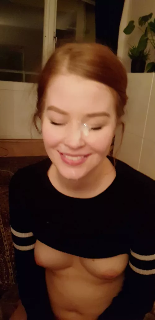 How do you like my makeup?