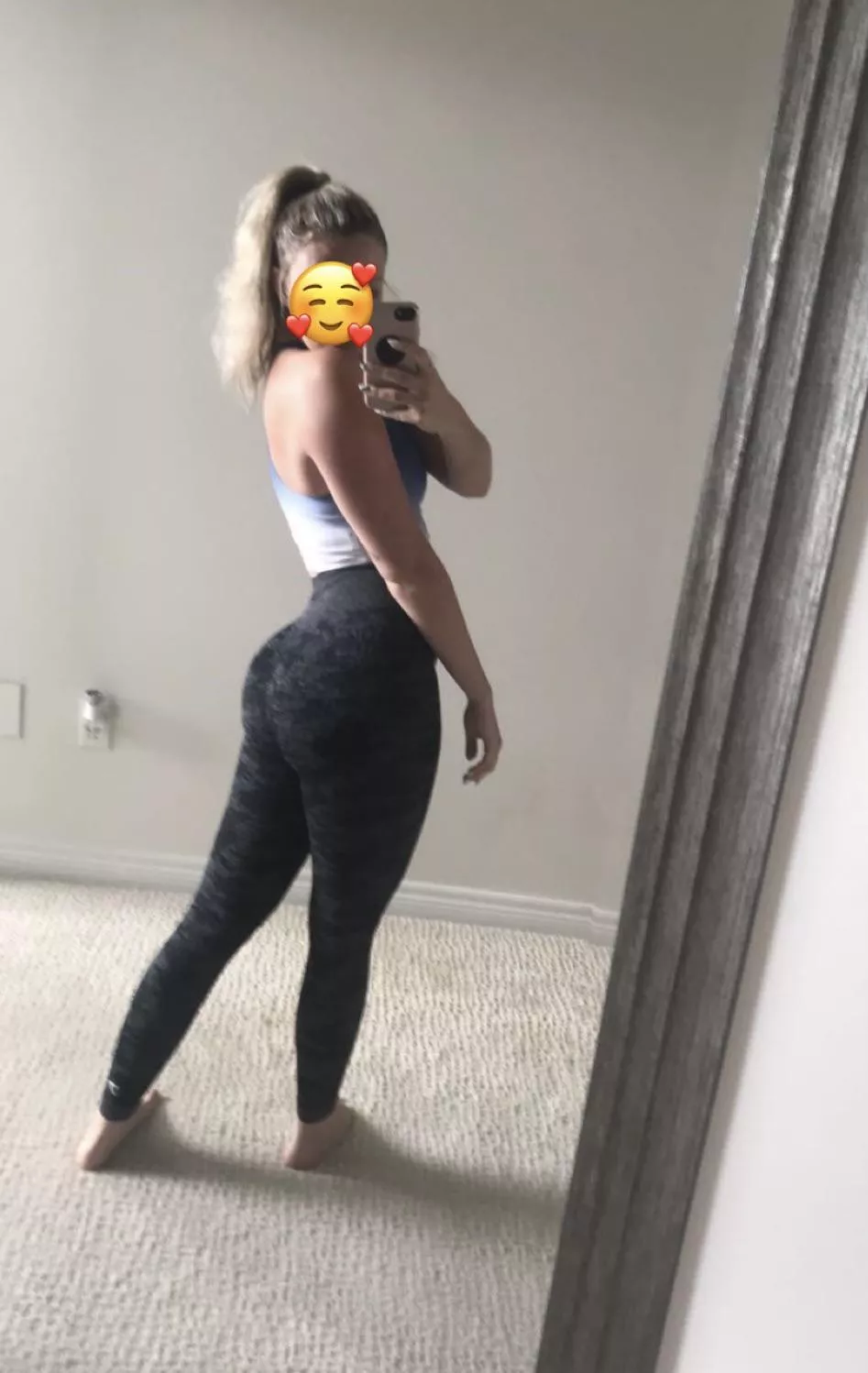 How does my booty look? ?