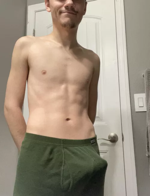 how does my bulge look? π