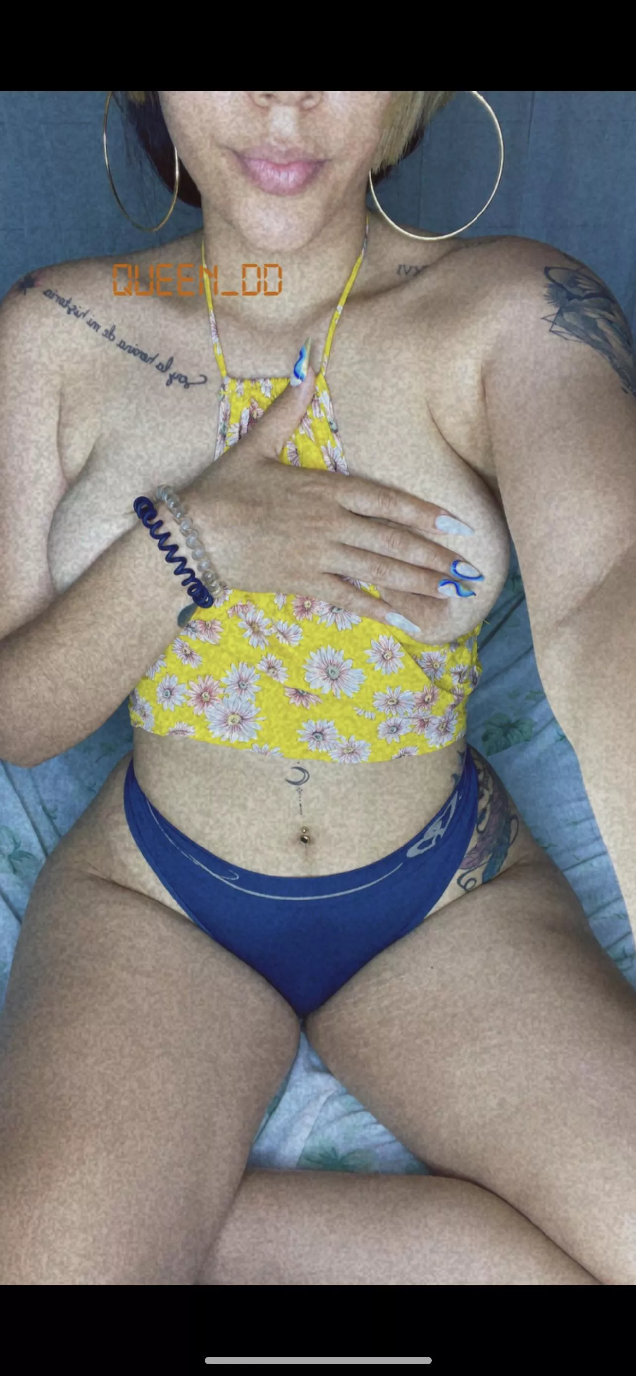 How does the yellow color look on me?