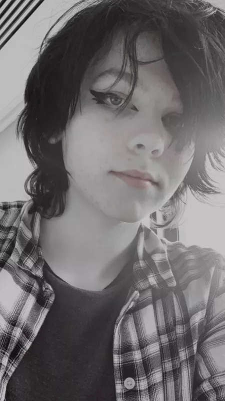 how feminine do i look? how feminine do i look?