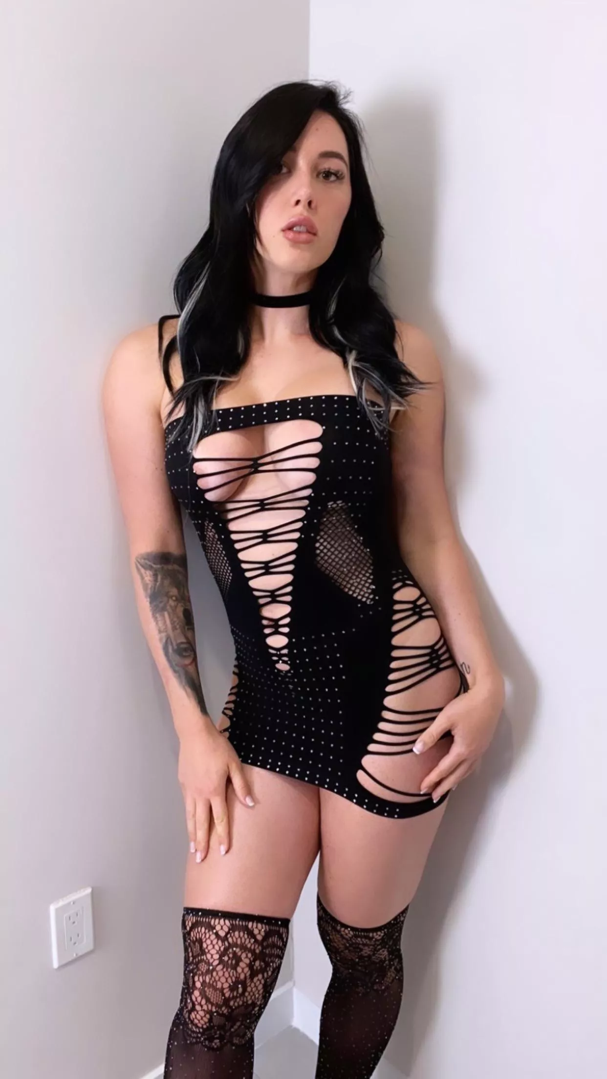 How had you wanna rip that dress off my tight body? How had you wanna rip that dress off my tight body?