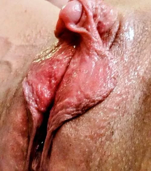 ? how hard and the way her labs are hanging like drapes ??