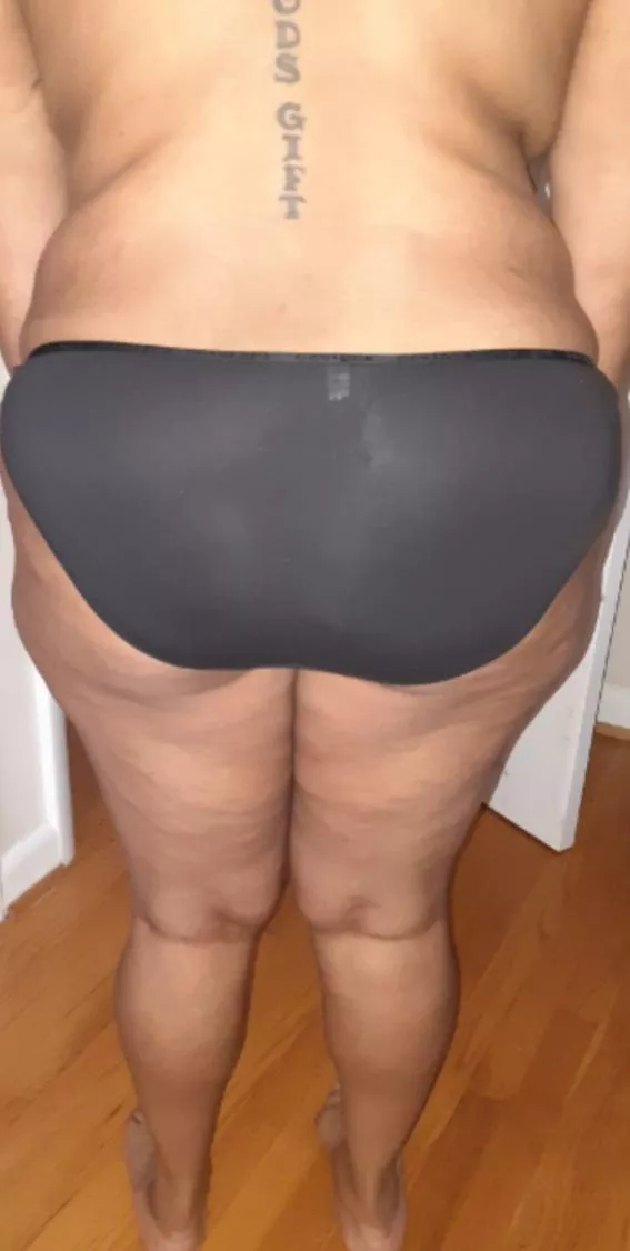 How I love a good pair of basic black granny panties