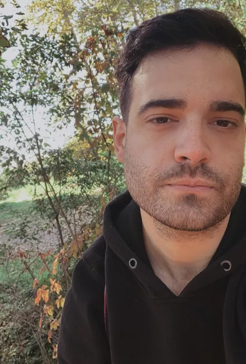 How is your Sunday morning going, gaymers?