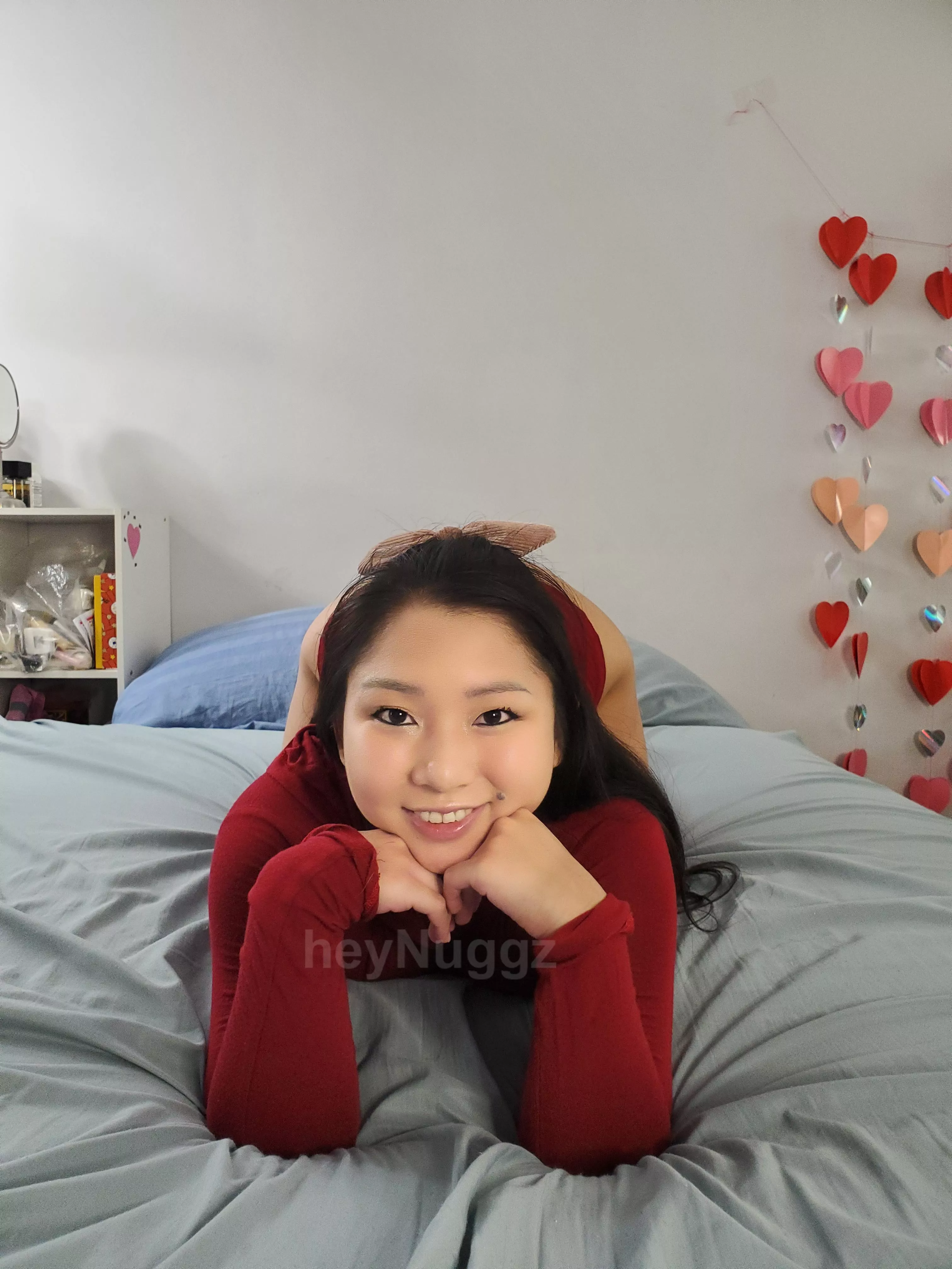 How many of you would fap to my nudes if I ever sent them? ?