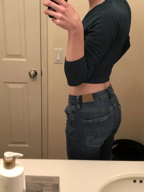 How many people do you think stared today at school? πππβ€οΈπ€€π₯΅