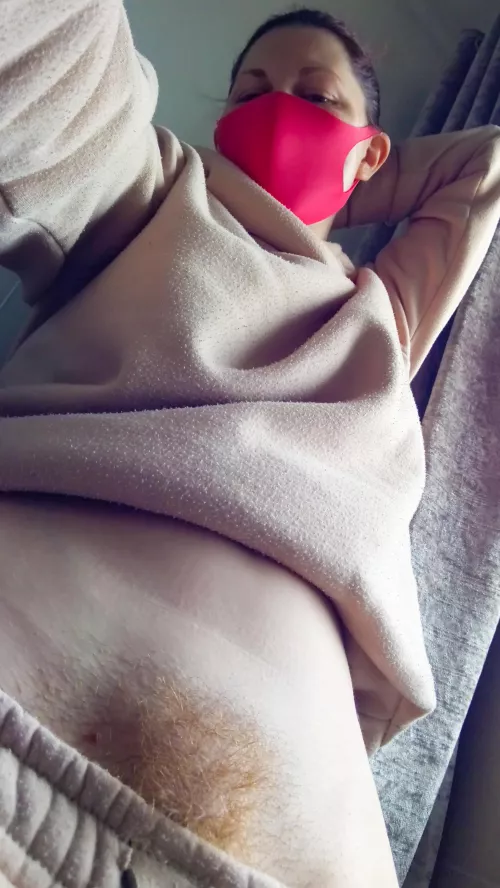 How to hold it in pants?!. 😝