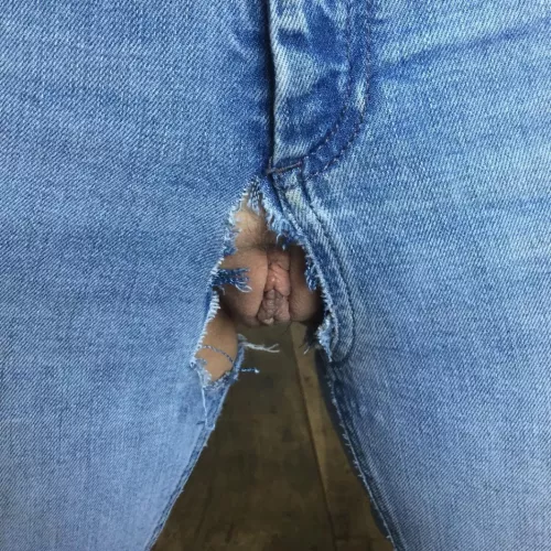 How to sort the pervs from the gentlemen? ๐