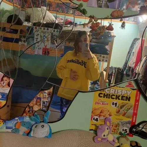 Howdy yall ~ยฐโ First pic on here ! ~~ Seeing everybody do their thing has made me feel better. I guess Im underdressed for this feed (low uwu power levels), but wanted to put something up ******** Howdy yall ~ยฐโ First pic on here ! ~~ Seeing everybody do their thing has made me feel better. I guess Im underdressed for this feed (low uwu power levels), but wanted to put something up ********