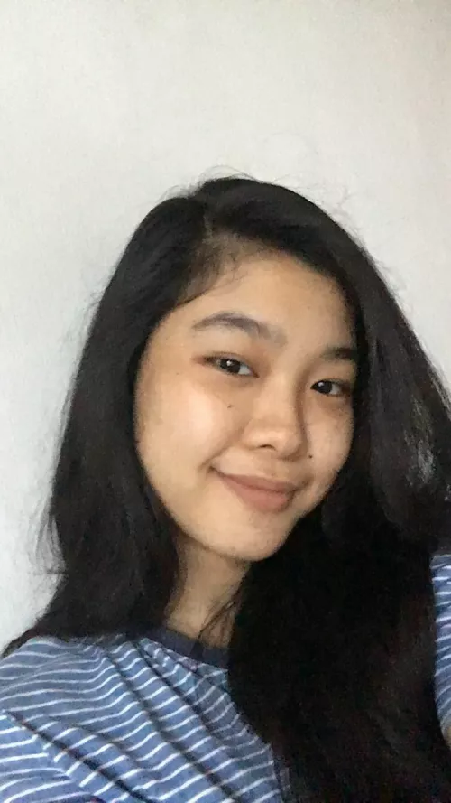 How's everyones day going? (Chinese x Filipina)