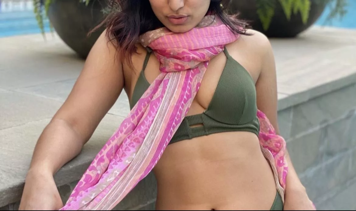 How’s my bikini? 😘😘😌😏😉🤤🤤👑👑🇵🇰🇵🇰