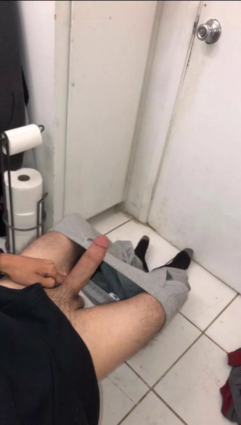 How’s My Penis Look? How’s My Penis Look?