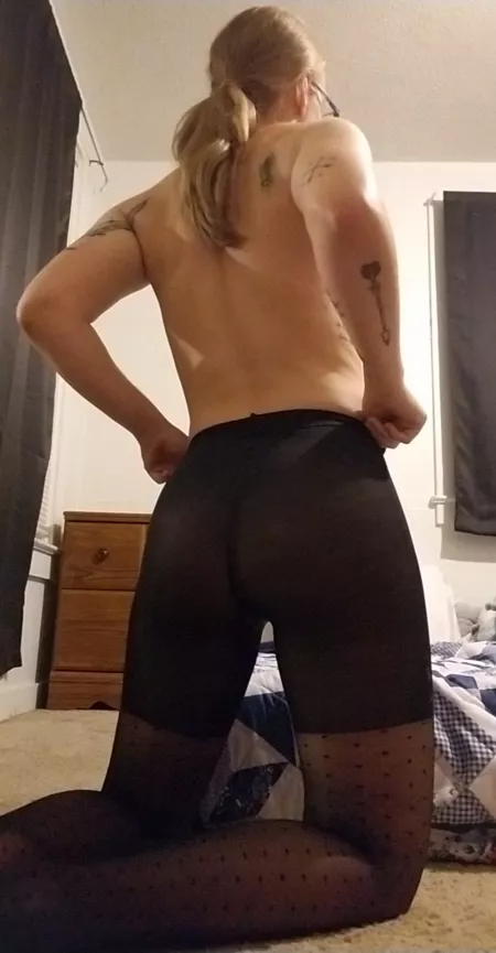 Hows the view from the back? 😈