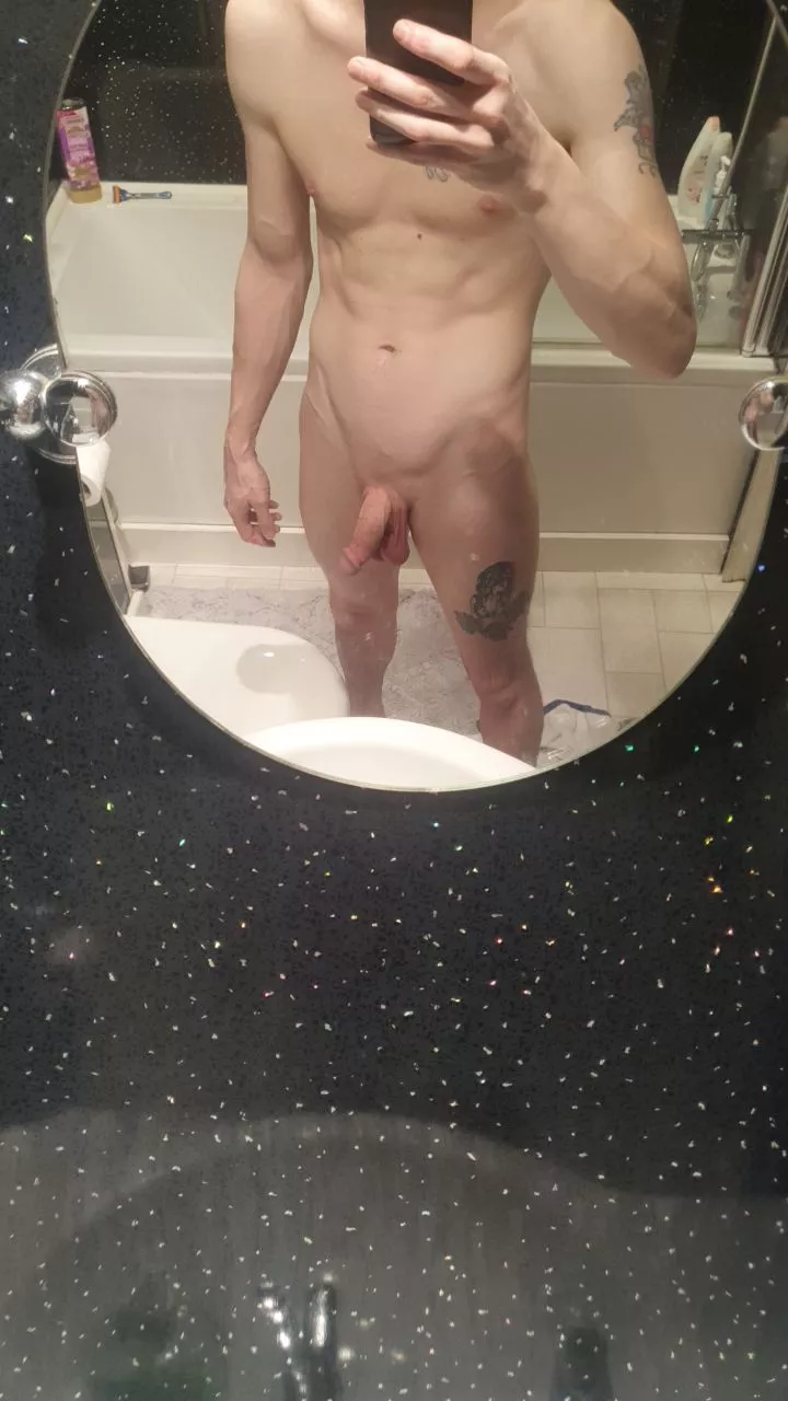 How's this for a Thursday look?