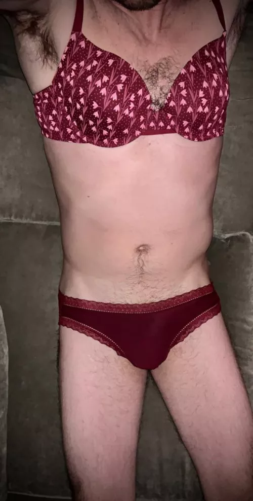 How’s your weekend going? DM or KIK: PantyWearingGuy_OC