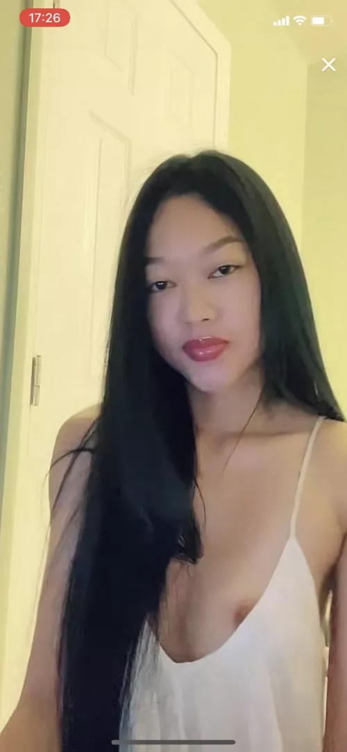https://vm.tiktok.com/ZM8oN8Jug/ Big tits ops