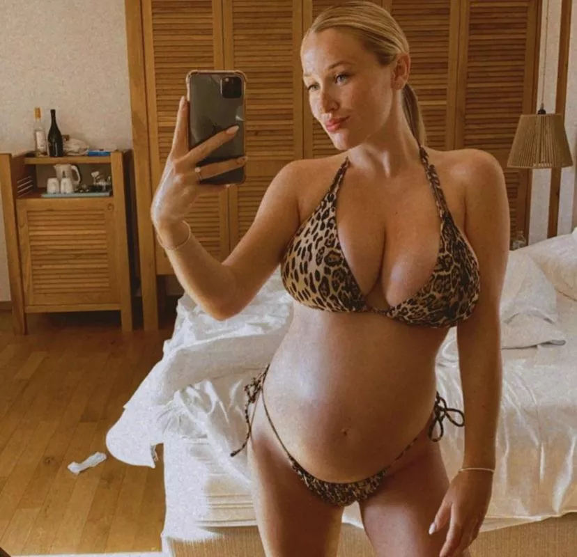 Huge pregnant hangers. Huge pregnant hangers.