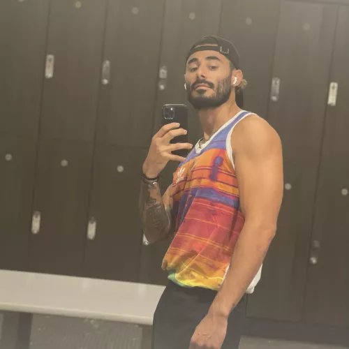 Hung at heart Hung at heart