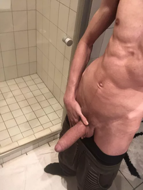 Hung German ready to shower π