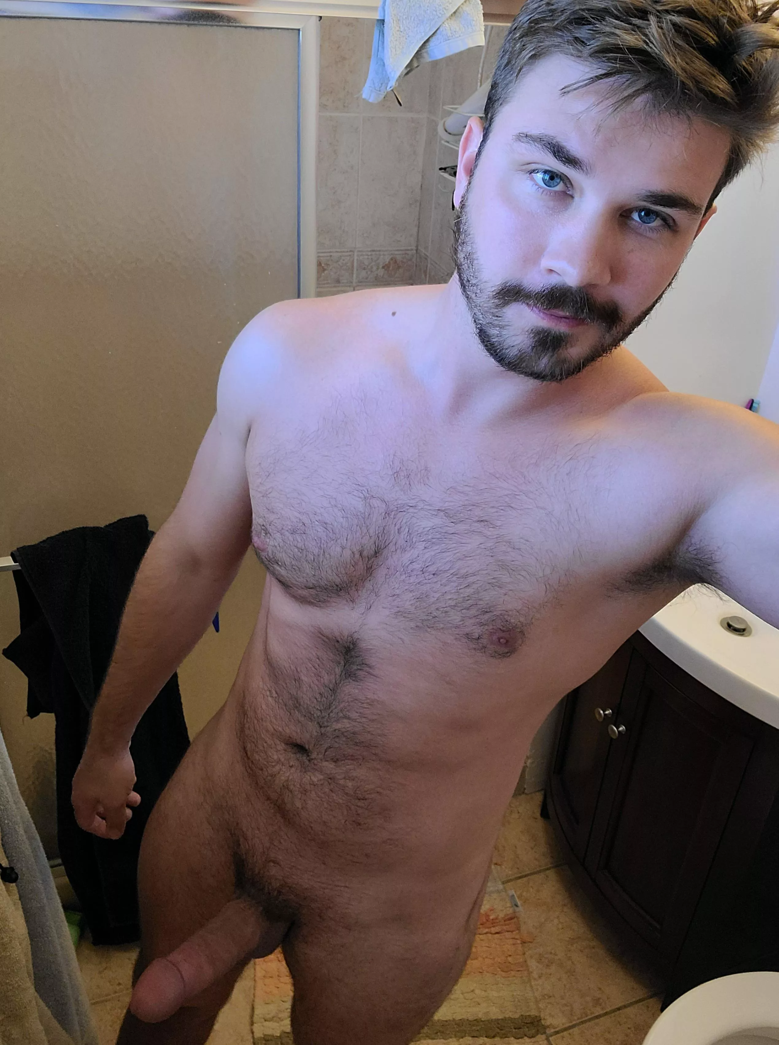Hung ✅️ Hunky ✅️ Hairy ✅️ Hung ✅️ Hunky ✅️ Hairy ✅️