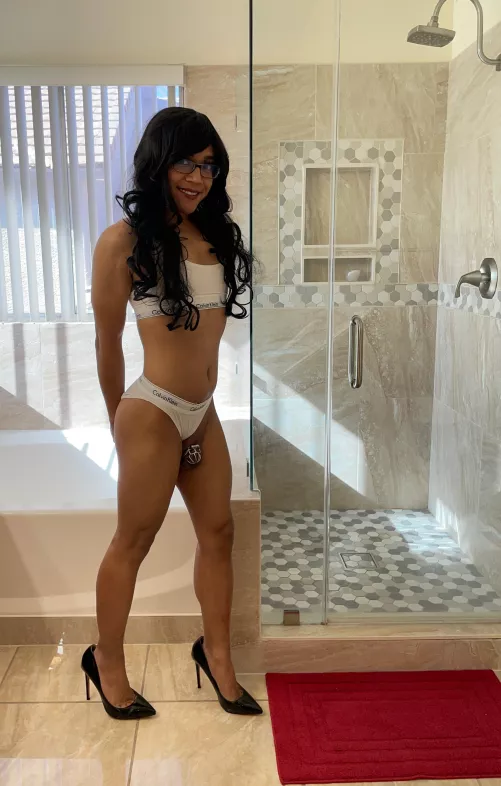 I always felt that my clitty was too small to pleasure anyone, but now I know it’s the appropriate size for an Asian sissy that should pleasure men with my holes :)