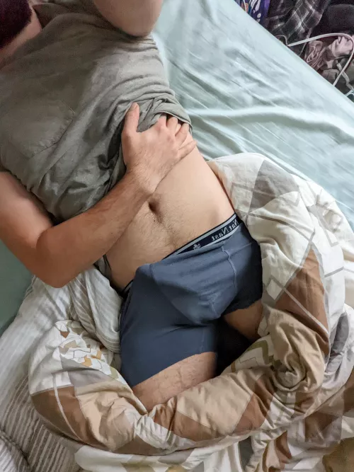 I always wake up so horny 😣