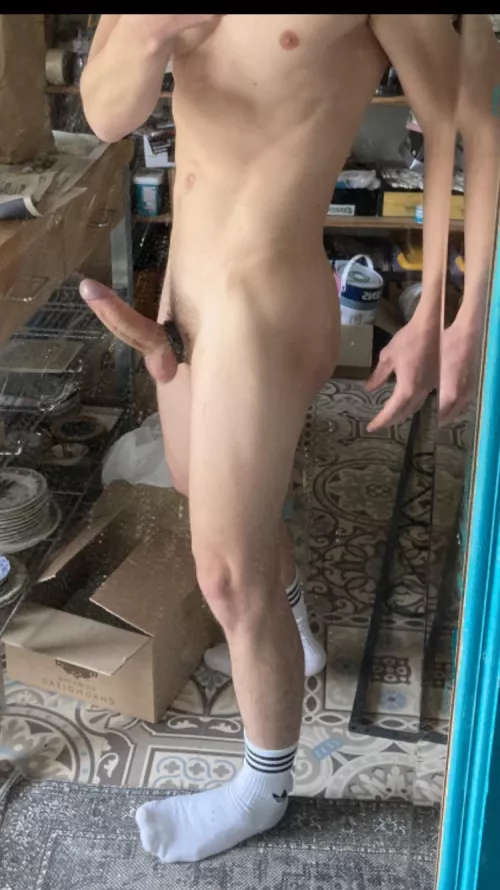 I am a proud Gay Penis Bator. I love penis and men. Who wants to stare at me while I jerk off? šš¦š„ šø