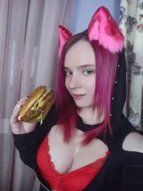 I am a very voracious kitty 🐾