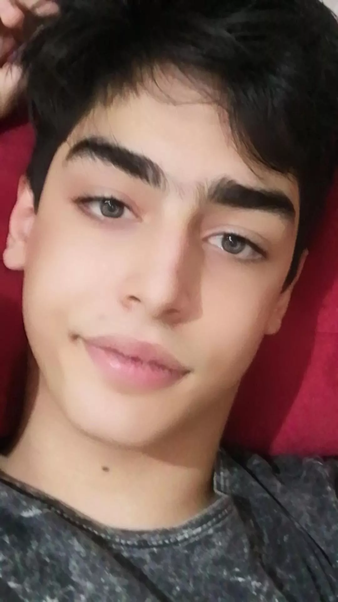 I am beautiful or ugly🙃 I am beautiful or ugly🙃