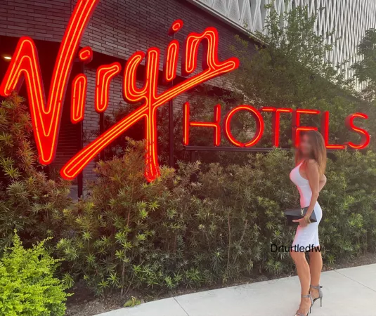 I am far from a Virgin going to this hotel to be a hotwife! 59(f)