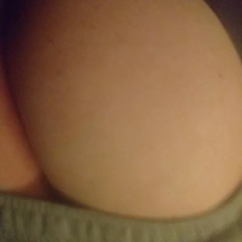 I am loving guys looking at my hutt way to much π