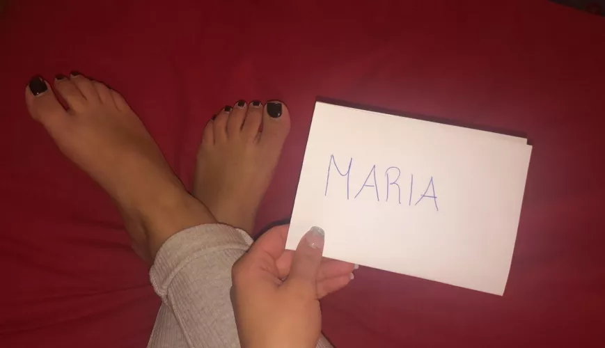 I am new, do you like my feet? I am new, do you like my feet?