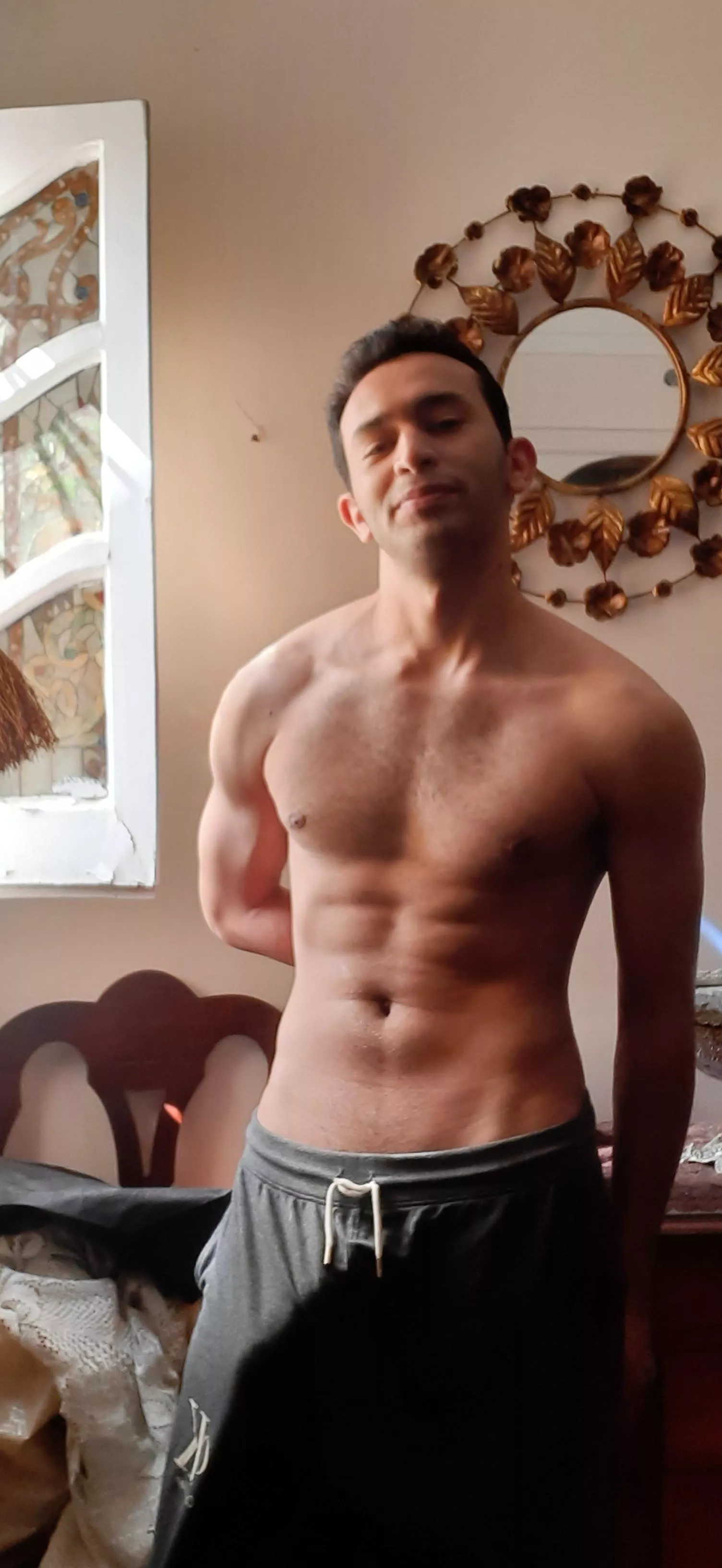 I am not exaggerating when I say I look hella hot in this one