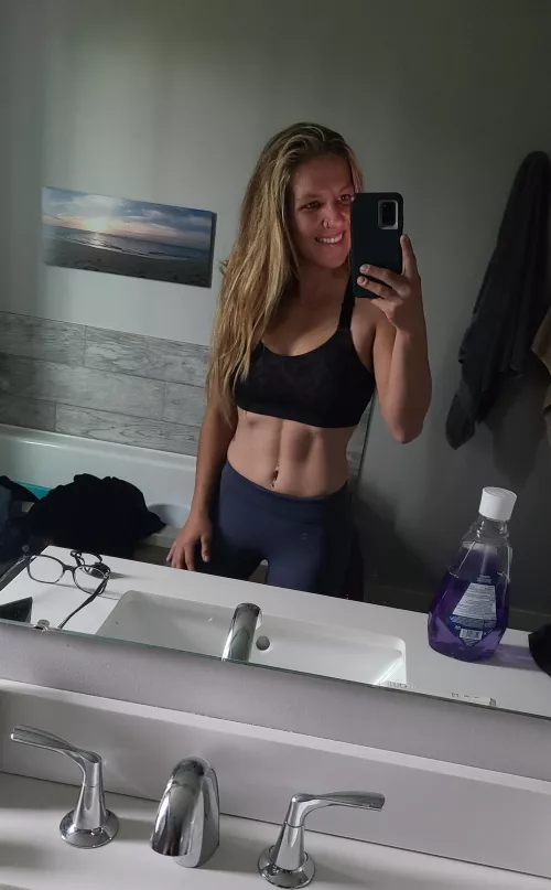 I am proud of my tummy 🥰
