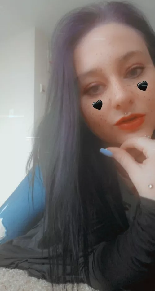 I am so unimaginably sleepy 😴 it's wayyyyyyy too early 😴😭