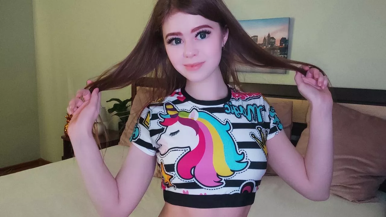 I am your little girl, with a small and wet pussy.🍓💦 I want to please you and myself. 😍Is that what you want?😋 Link below