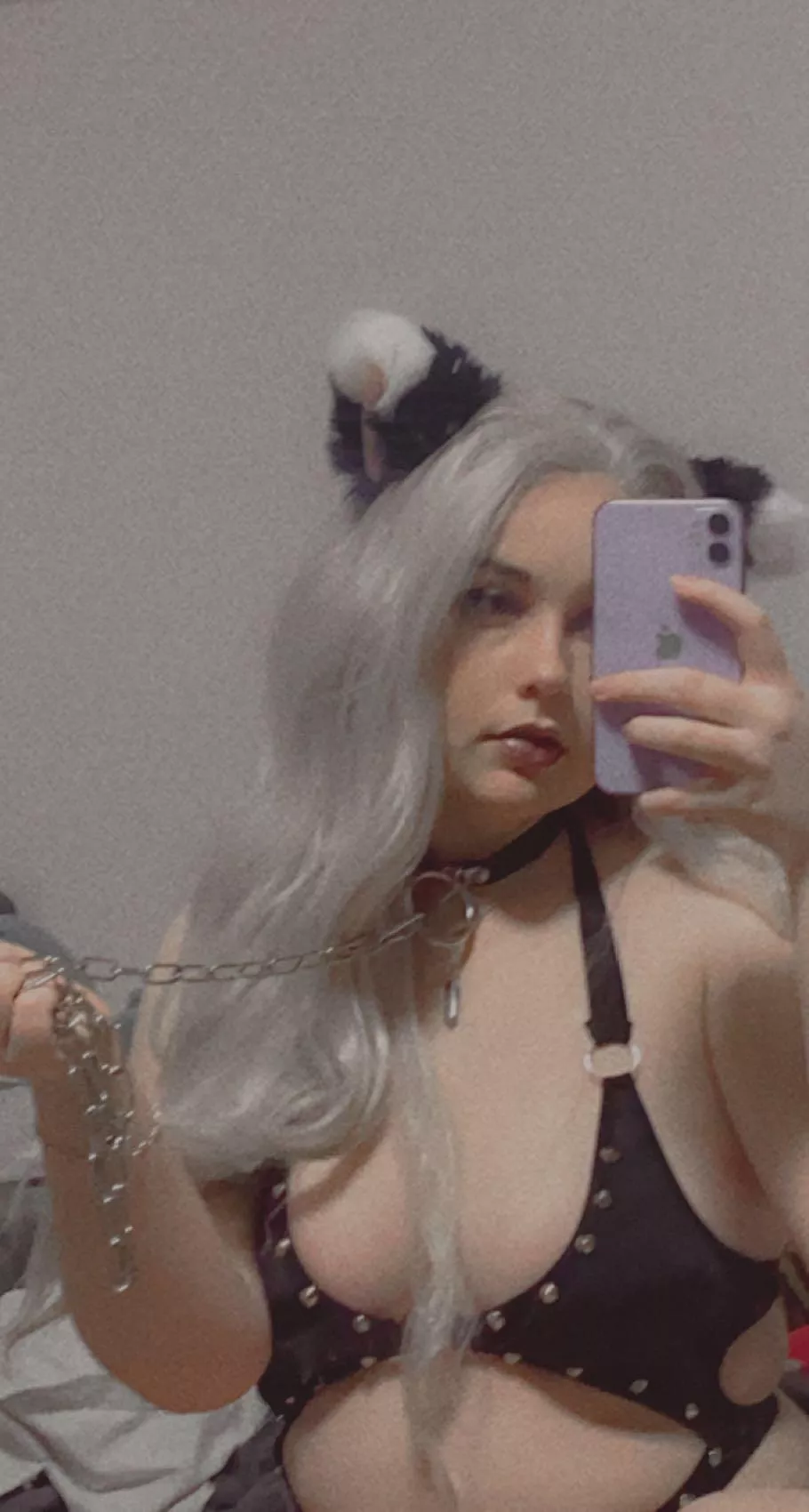 I am your personal cat girl now, how can I serve you?🥺💕